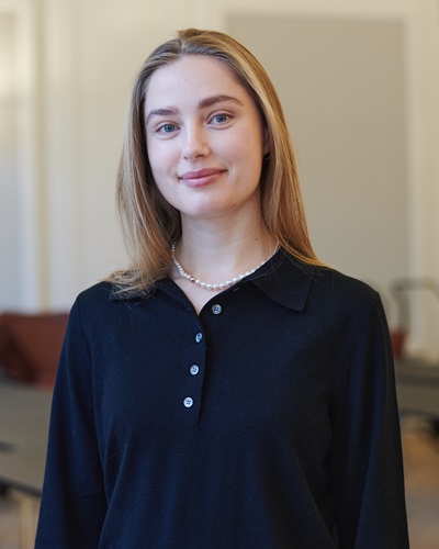 Portræt af Simone Høstgaard