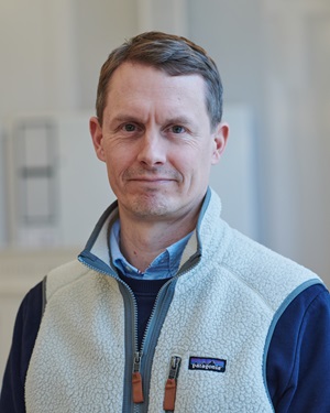 Portræt af Lars Haukali Høj Omland
